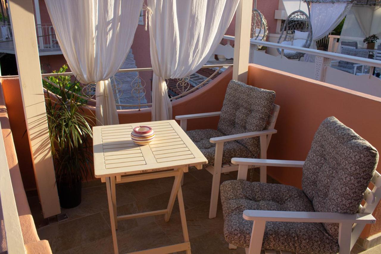 Cristina Apartments Гайос Екстериор снимка