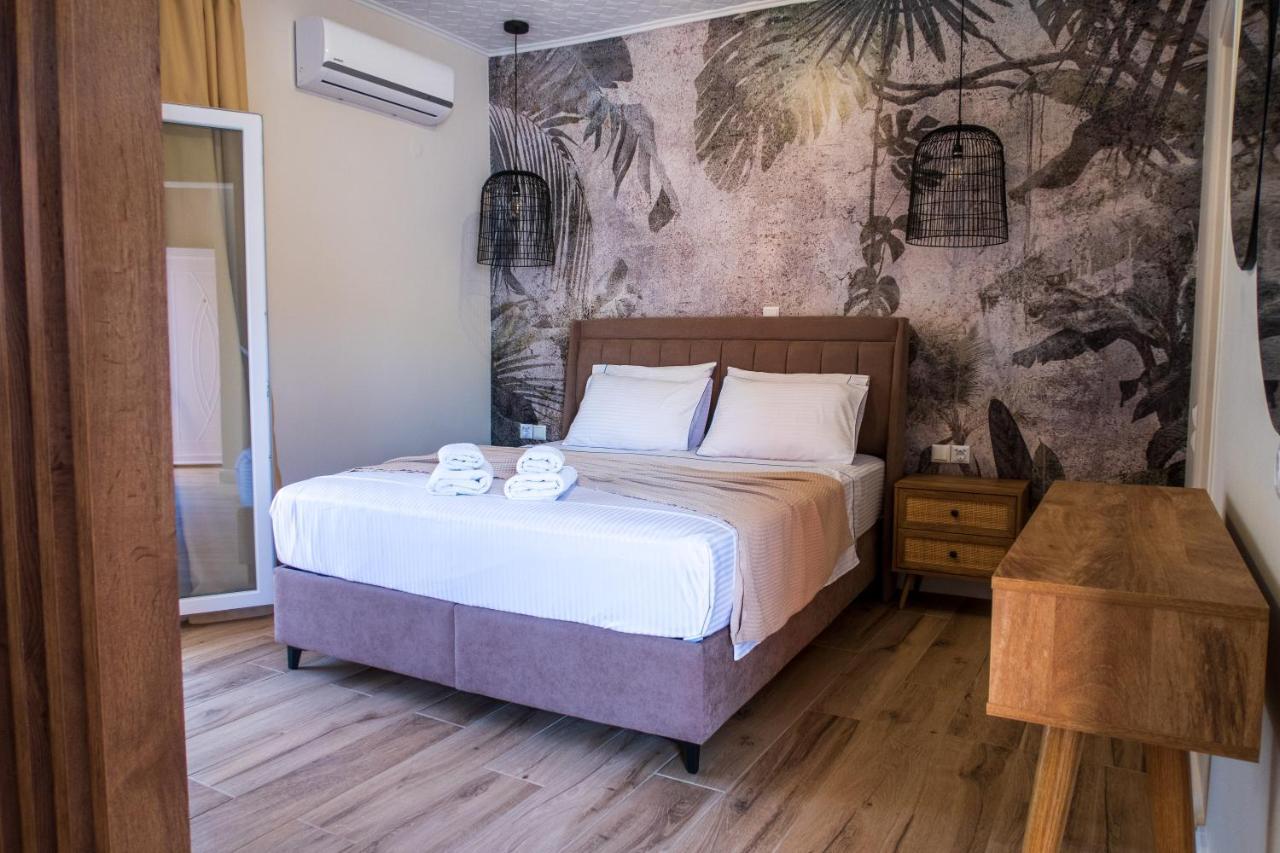 Cristina Apartments Гайос Екстериор снимка