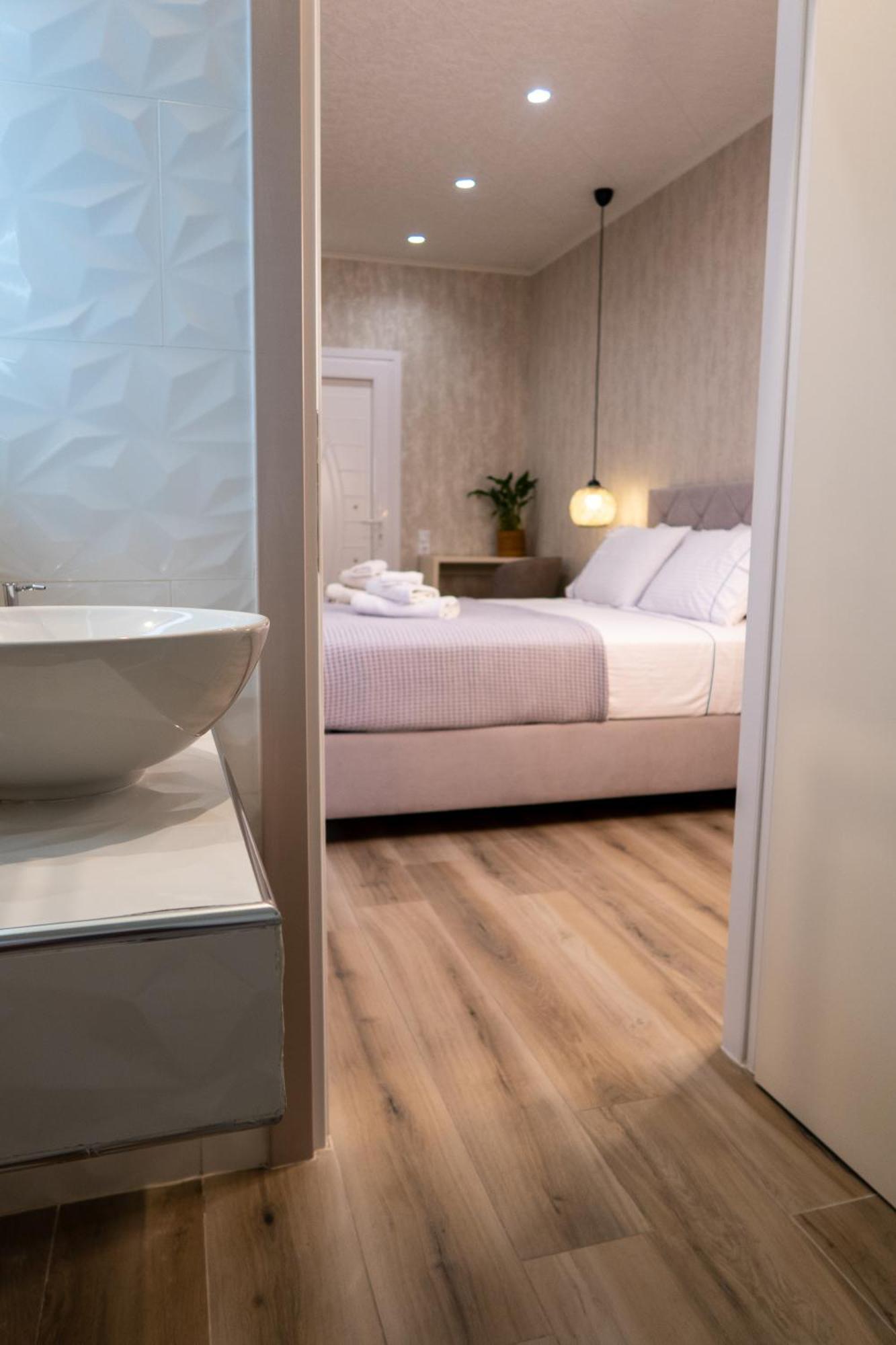 Cristina Apartments Гайос Екстериор снимка