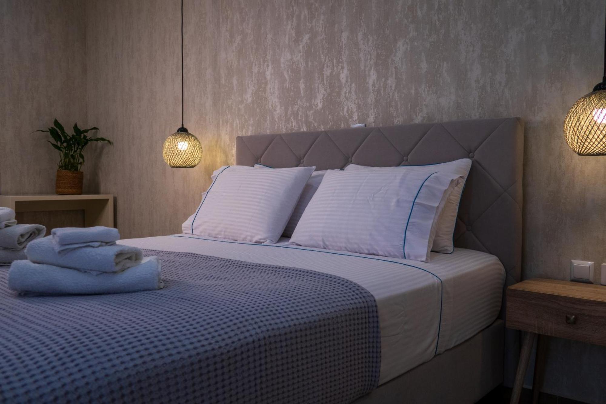 Cristina Apartments Гайос Екстериор снимка