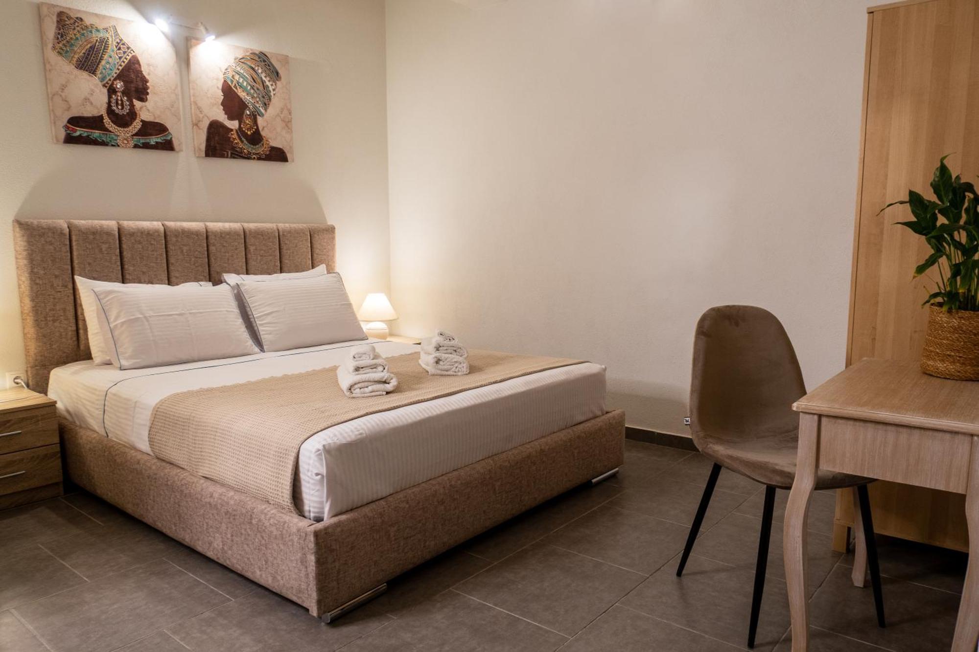Cristina Apartments Гайос Екстериор снимка
