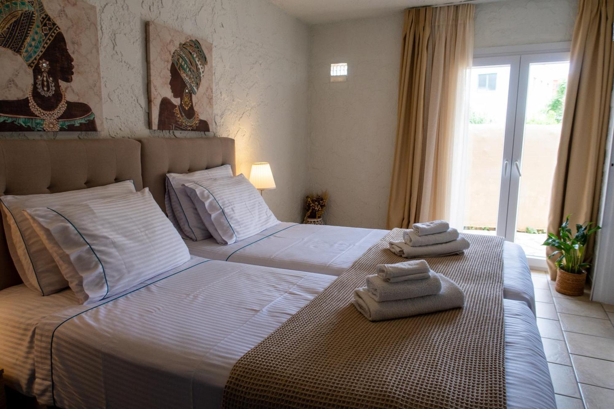 Cristina Apartments Гайос Екстериор снимка