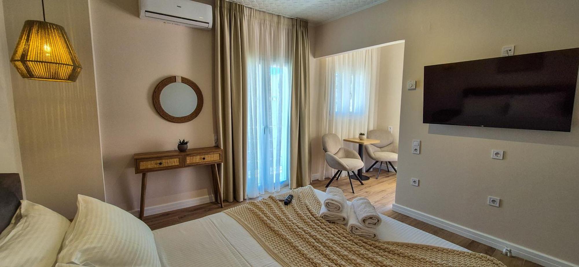 Cristina Apartments Гайос Стая снимка